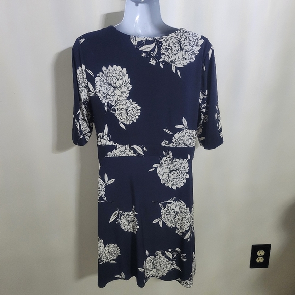 Vince Camuto Navy Floral Wrap Dress, Size 12 - Picture 3 of 5
